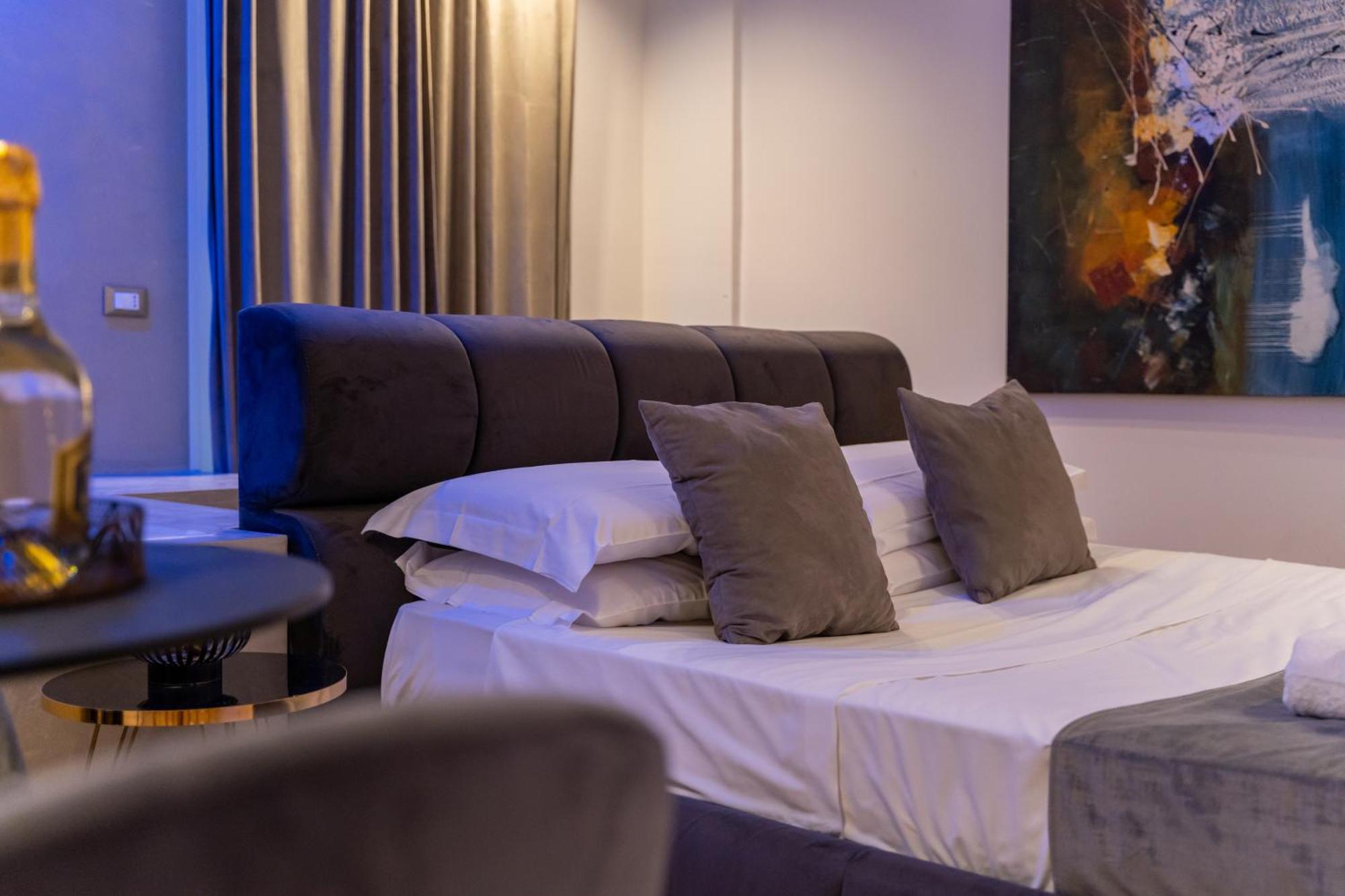 Four Luxury Suite Palermo Esterno foto