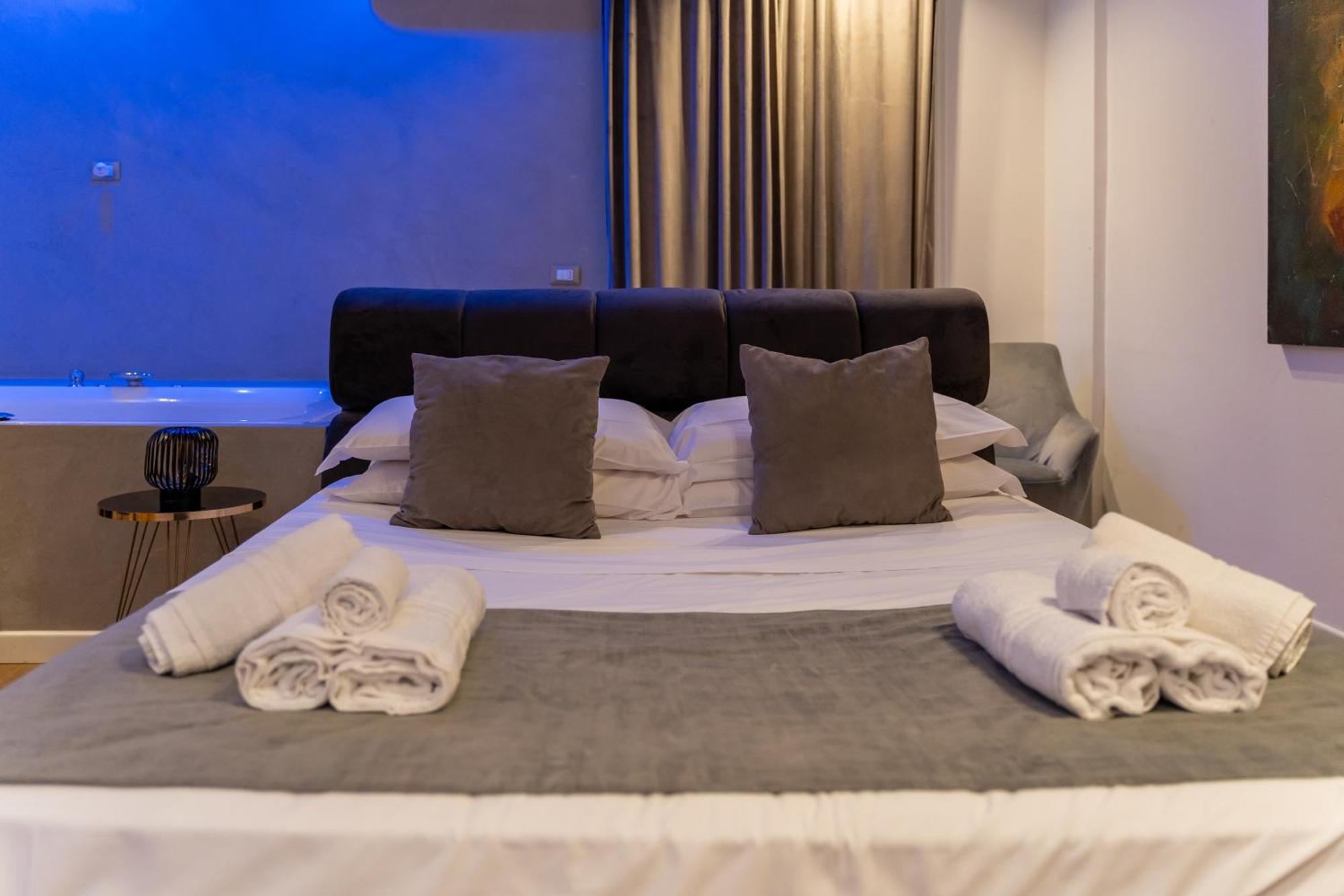 Four Luxury Suite Palermo Esterno foto