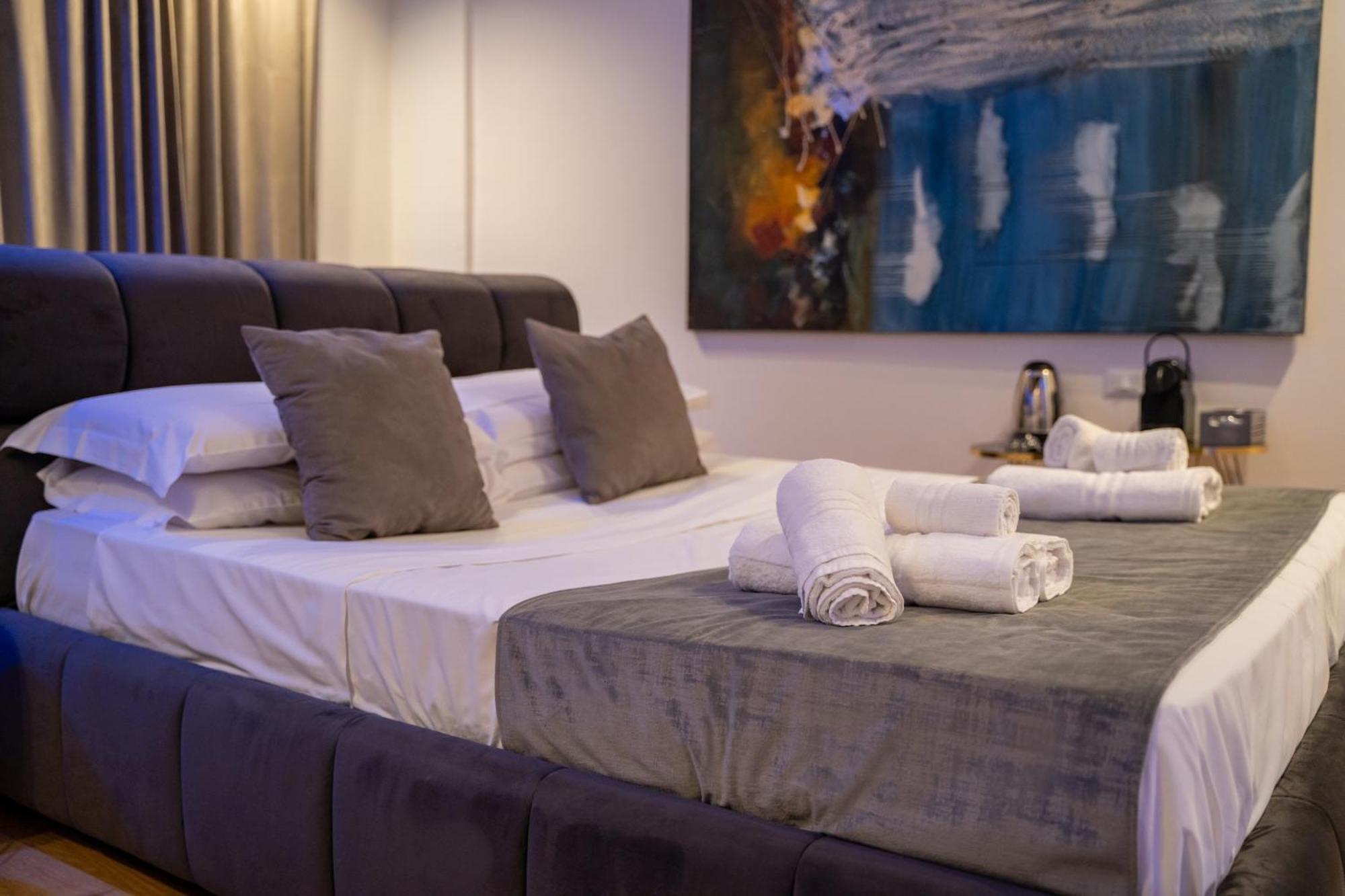 Four Luxury Suite Palermo Esterno foto