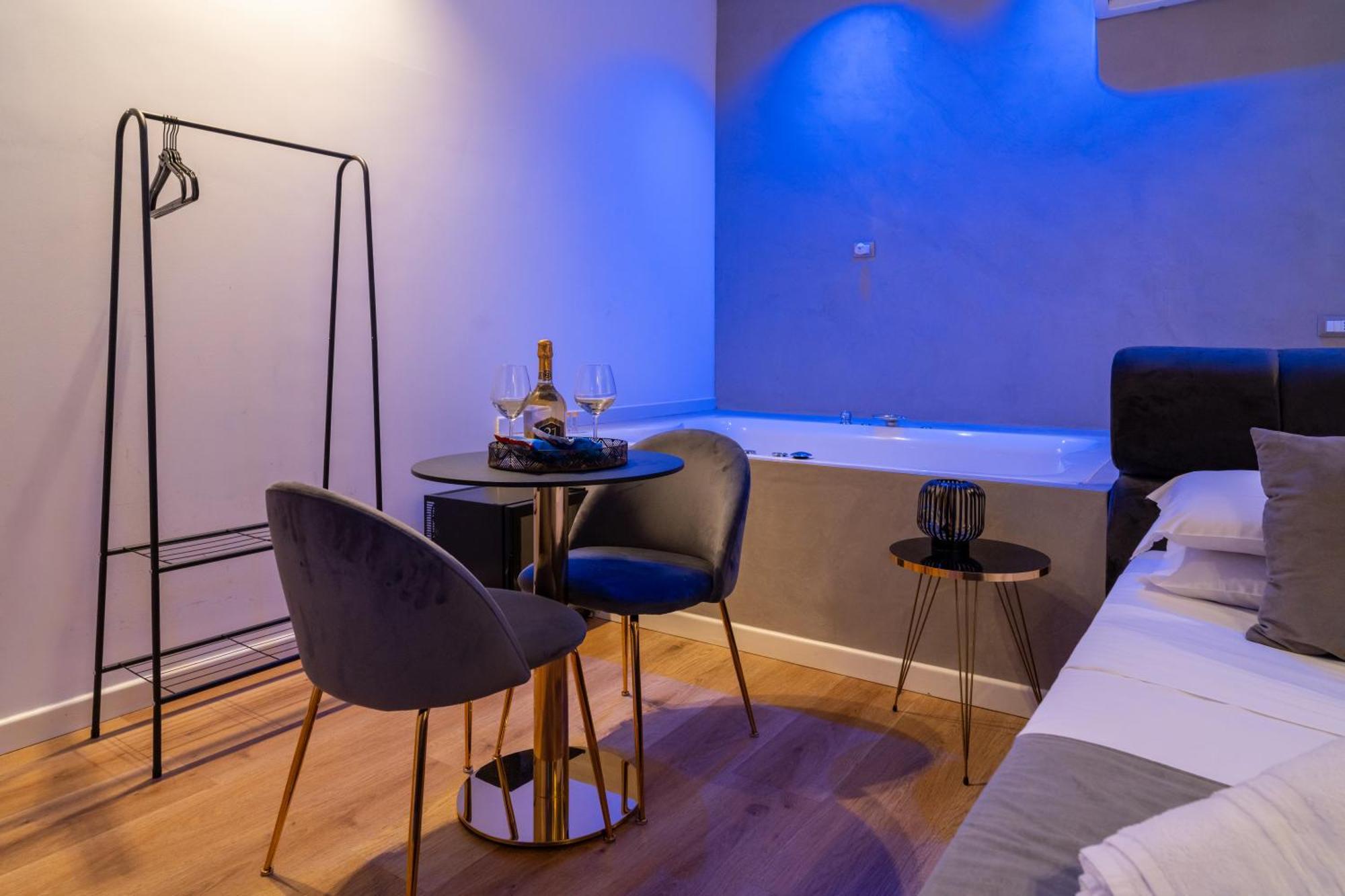 Four Luxury Suite Palermo Esterno foto